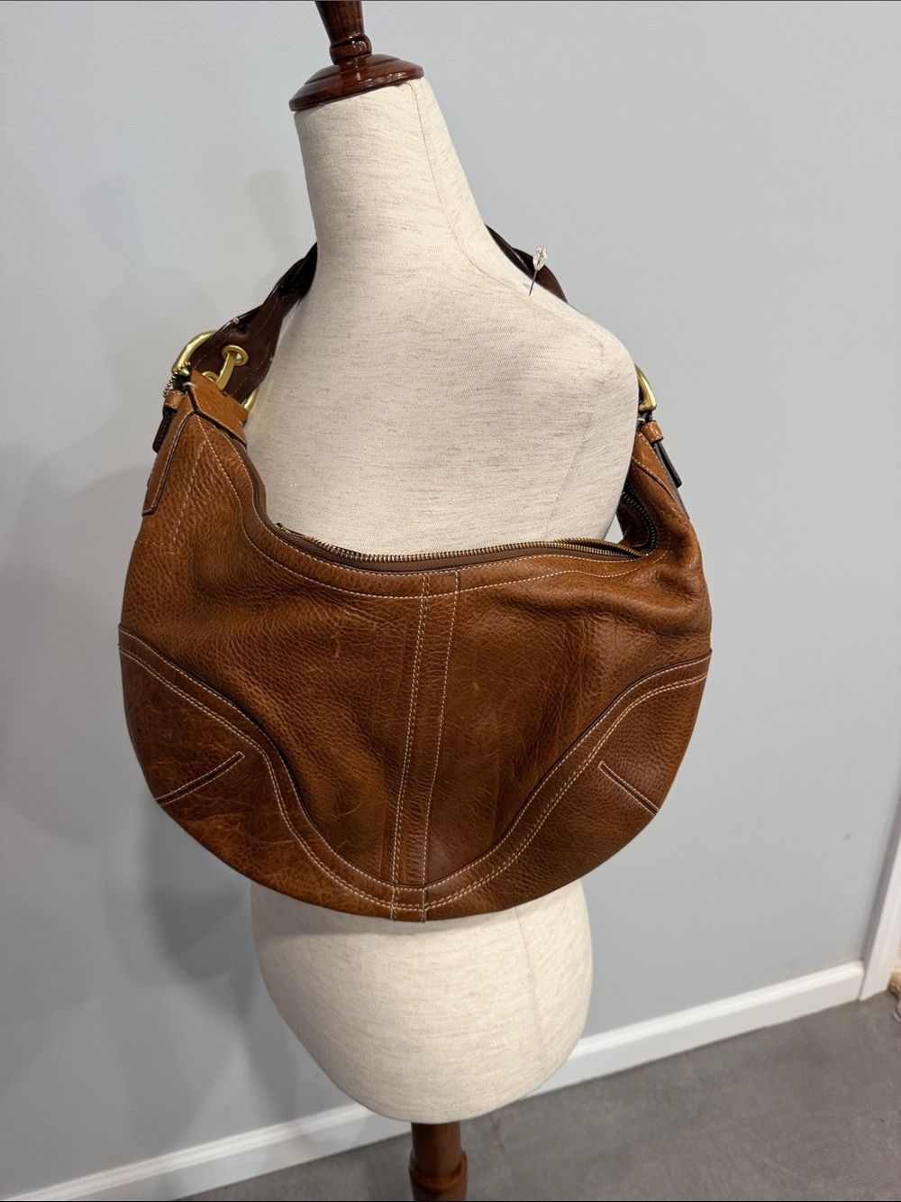 Coach Large Classic Brown Leather Shoulder Hobo Bag